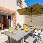 Familial Au Calme Avec Terrasse, Proche Puy Du Fou Et Plages Vendeennes. - Fr-1-622-41 Vakantiehuis La Romagne
