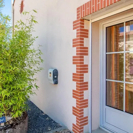 Tatil Evi Familial Au Calme Avec Terrasse, Proche Puy Du Fou Et Plages Vendeennes. - Fr-1-622-41